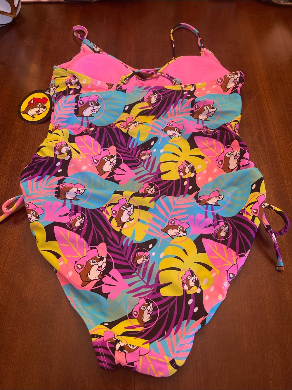 NWT Buc-ee’s Woman’s Tropical Print One-Piece Swimsuit - Picture 8 of 10